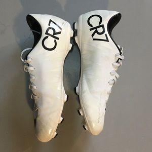 cristiano ronaldo youth cleats